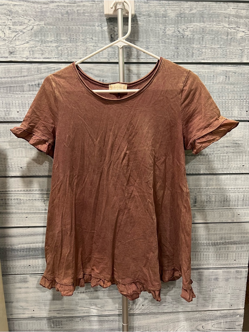 Altar'd State Rust Mauve/Brown Short Sleeve Ruffle-Hem Tee